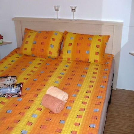 Victoria Mobilehome Camping Village Poljana Mali Lošinj Eksteriør billede